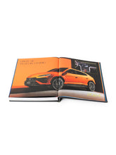 AUTOMOBILI LAMBORGHINI. PASSATO. PRESENTE. FUTURO. EDIZIONE ESCLUSIVA CON COFANETTO | Lamborghini Store