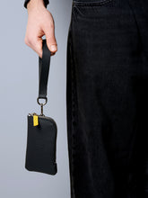 Card Holder With Clip In Upcycled Leather | Lamborghini Store