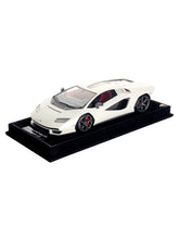 LAMBORGHINI COUNTACH LPI 800-4 MODELLINO IN SCALA 1:18 BY MR COLLECTION - Lifestyle | Lamborghini Store