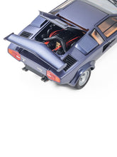 Dark blue metallic Countach LP5000 model car, scale 1:18 | Lamborghini Store